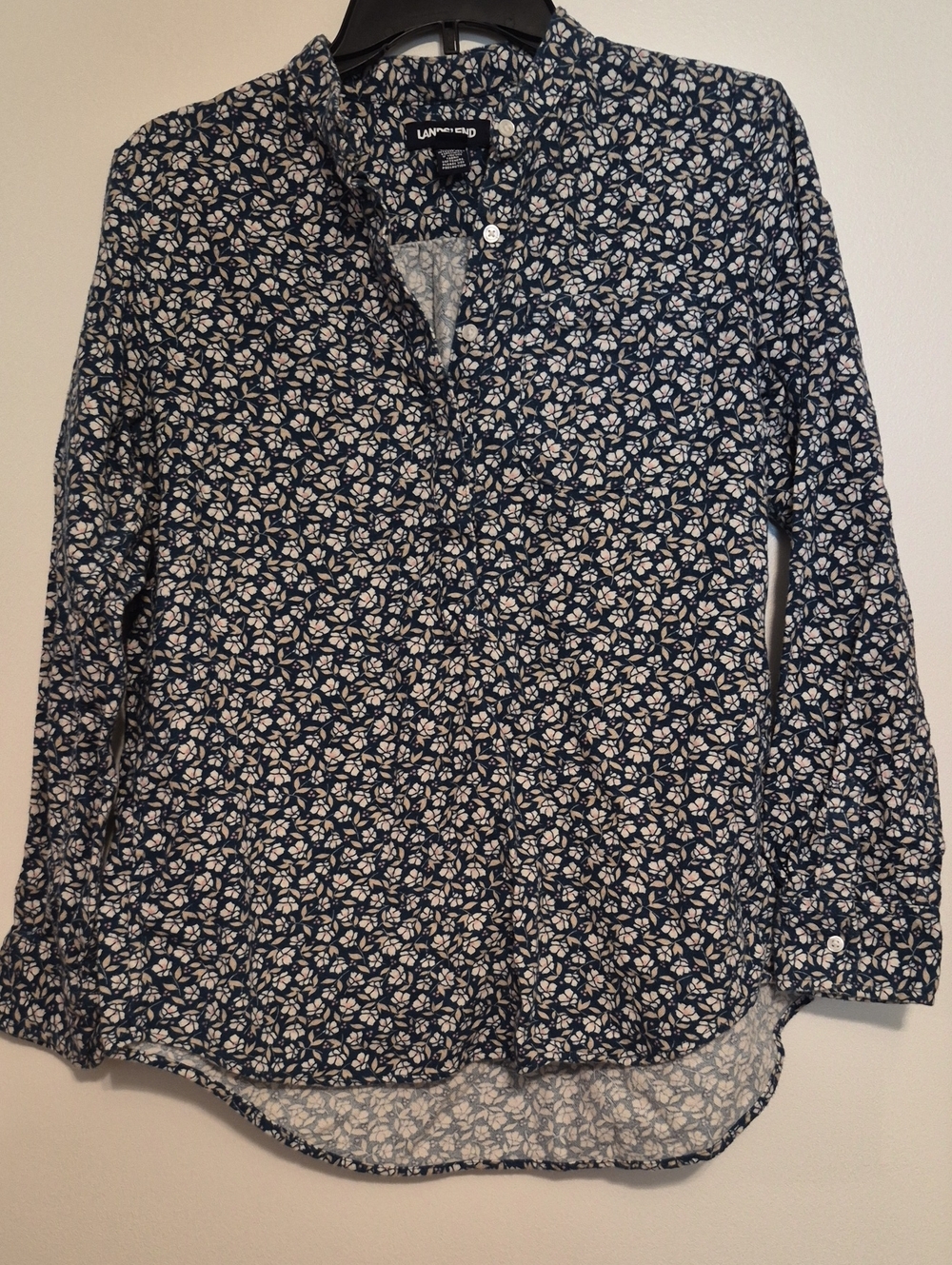 Land's End  Womens Flannel Green and Cream Floral Shirt-Blouse Sz XS